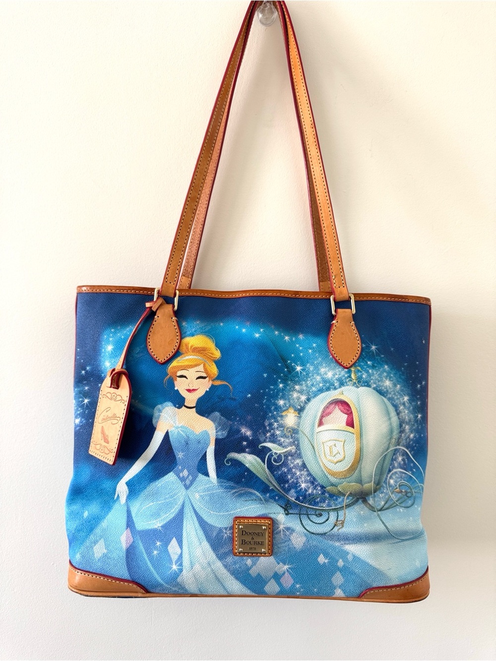 Disney Dooney & Bourke Cinderella Dream Big Princess Carriage Shopper Tote Rare